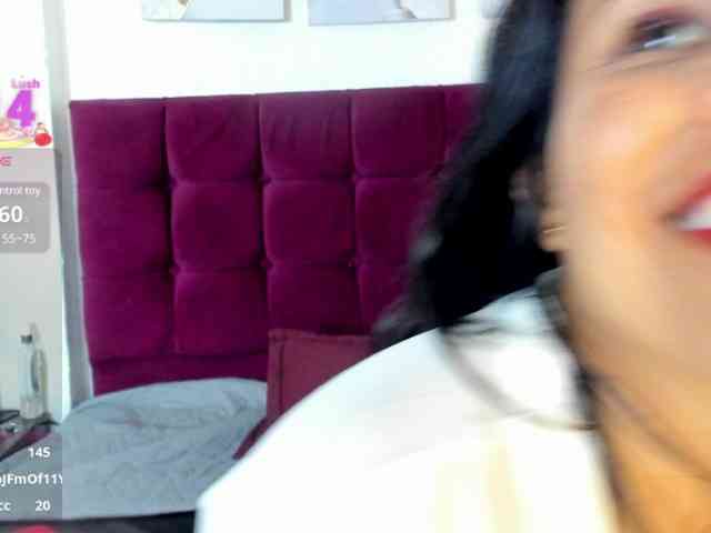 MilfSharoon webcam