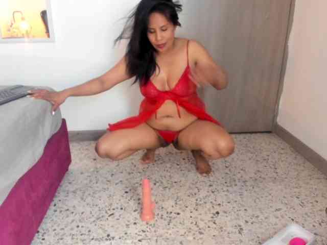 MilfSharoon webcam