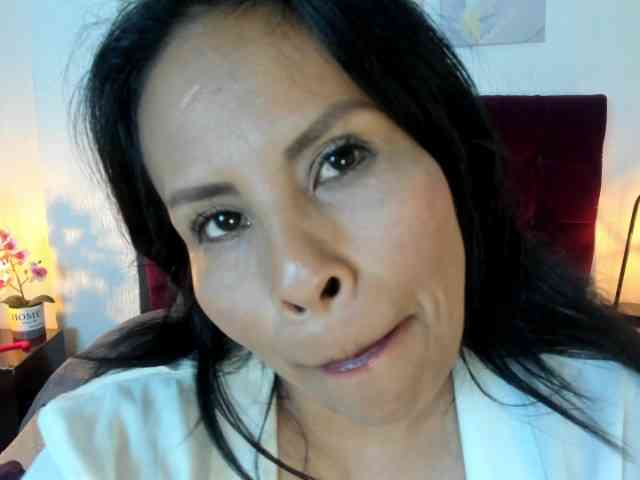 MilfSharoon webcam