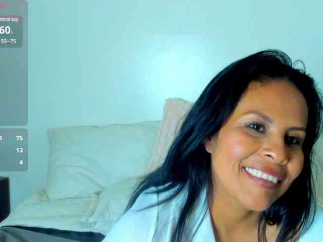 MilfSharoon webcam