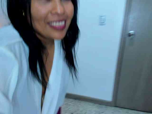 MilfSharoon webcam