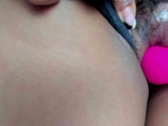 MilfSharoon webcam