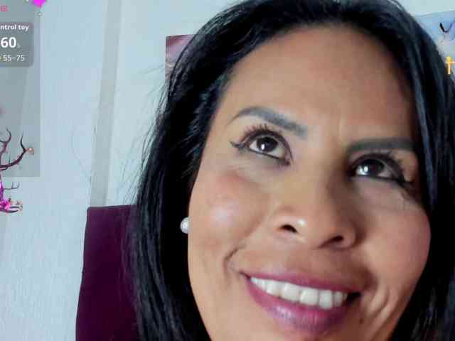 MilfSharoon webcam