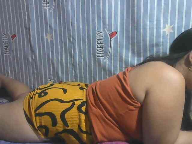 HotSexyAsian69 webcam