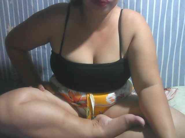 HotSexyAsian69 webcam