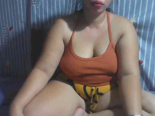 HotSexyAsian69 webcam