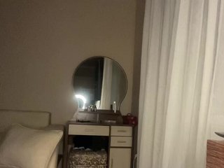Myr-kiss Porn Show