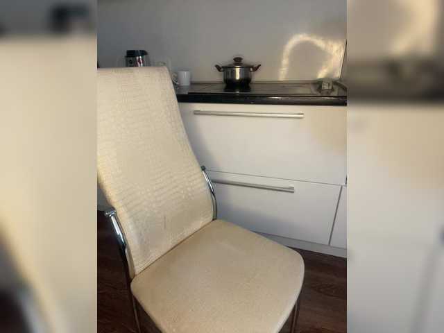 Myr-kiss's BongaCams show and profile