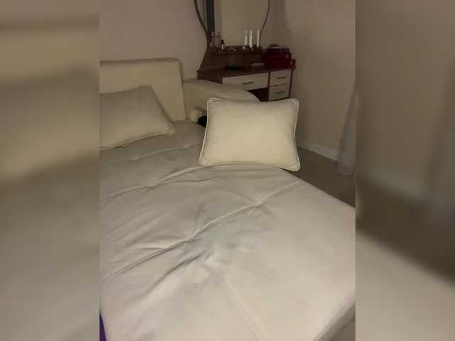 Myr-kiss's BongaCams show and profile