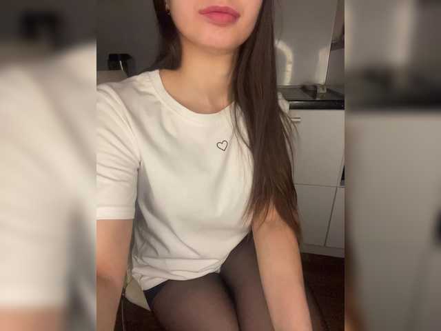 Myr-kiss's BongaCams show and profile