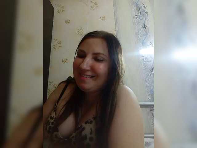 Ogonek37's BongaCams show and profile