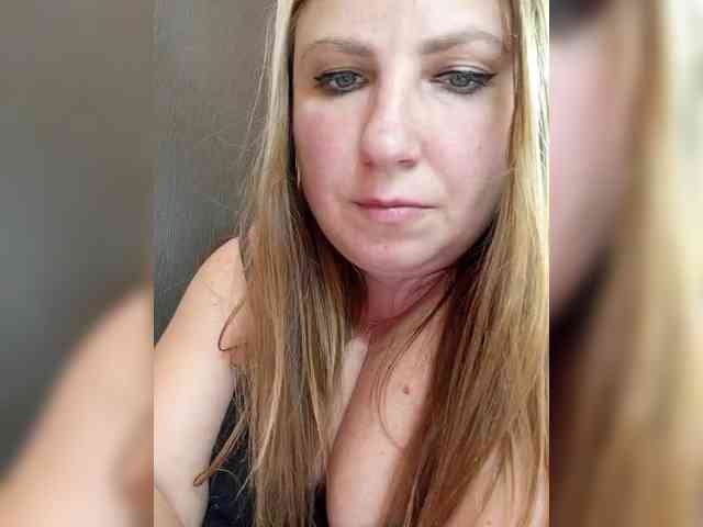 Konfetka80 webcam