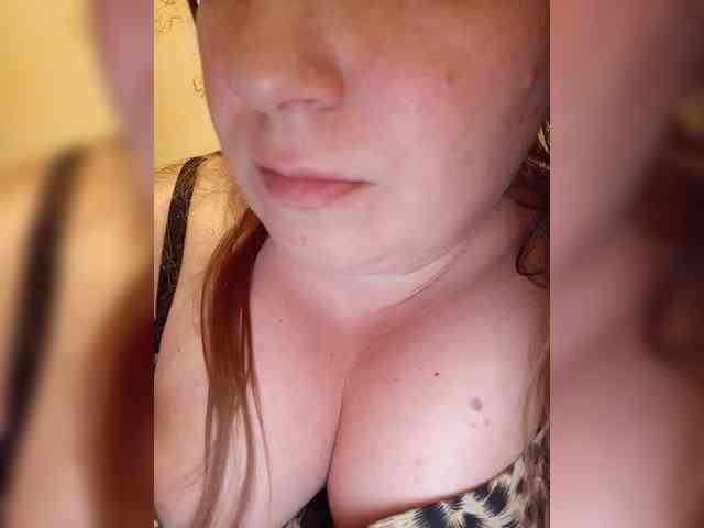 Ogonek37 Live Webcam on BongaCams