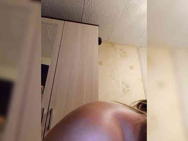 Konfetka80 webcam