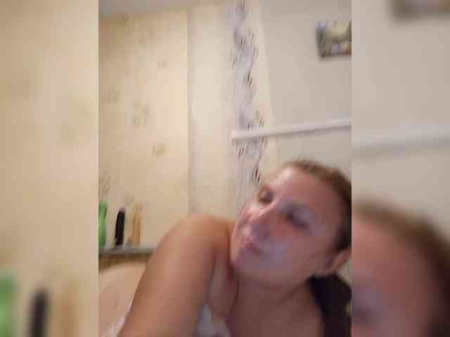 Konfetka80 webcam