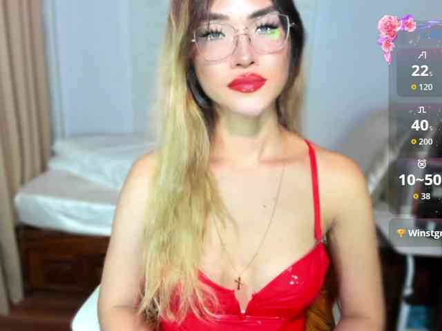 blondequeen Live Webcam on BongaCams