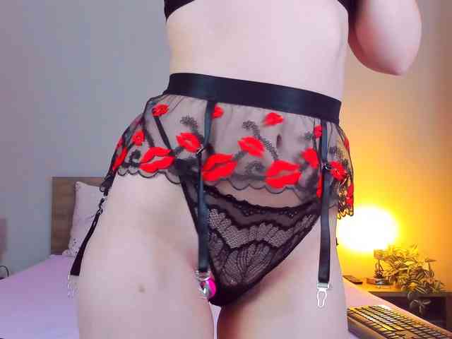 AllesyaMonroe AllesyaMonroe