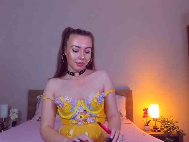 AllesyaMonroe webcam