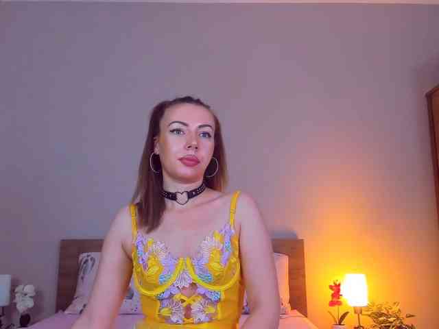 AllesyaMonroe webcam