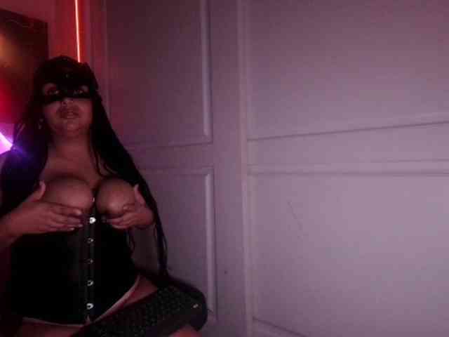 xXxEnMasCaraDosxXx webcam