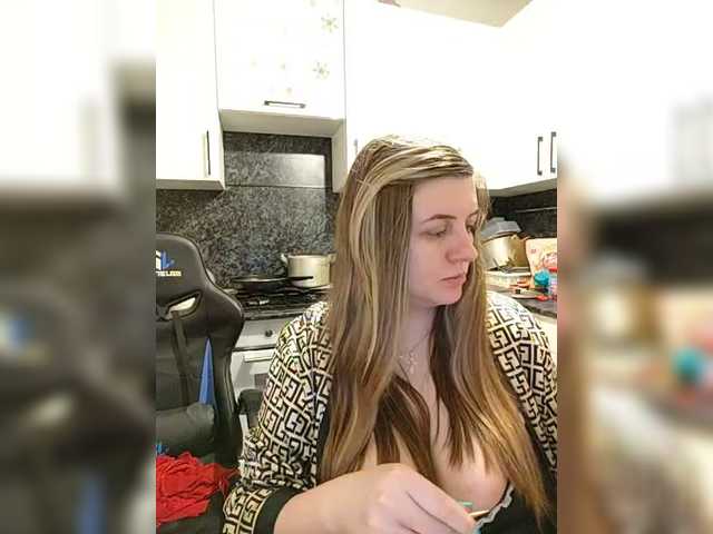 Viktoria777a's BongaCams show and profile