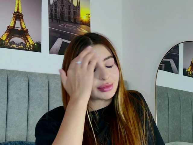 Caralella's BongaCams show and profile