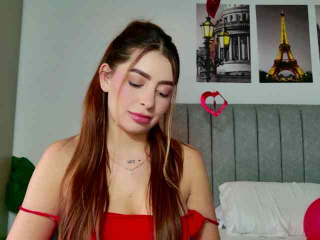 Caralella Live Webcam on BongaCams