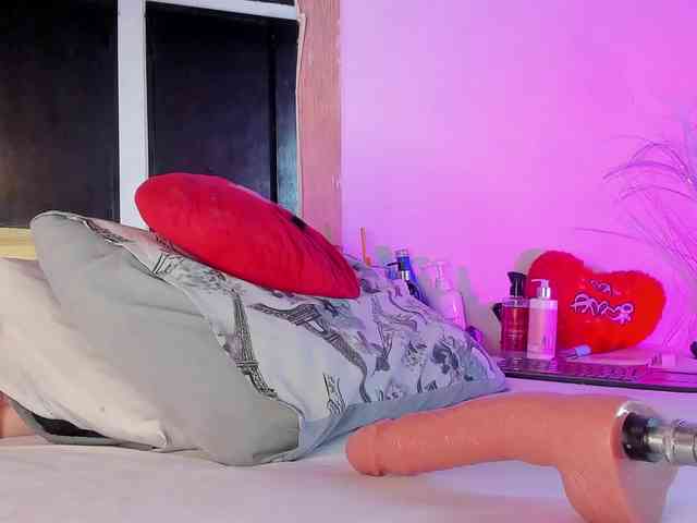 AntonellaRussel webcam