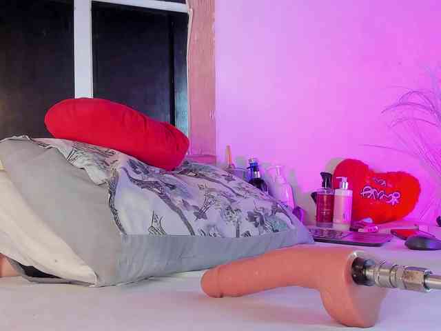 AntonellaRussel webcam