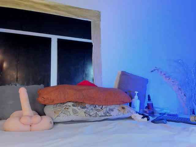 AntonellaRussel AntonellaRussel