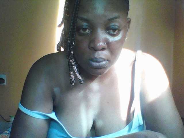 Prettyblackgal's BongaCams show and profile