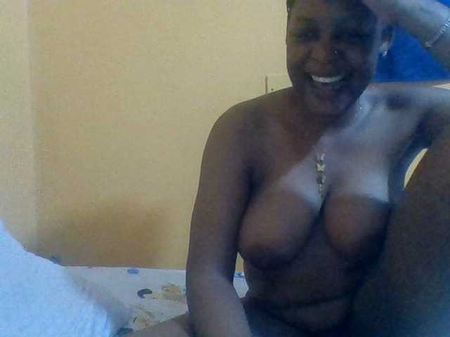 Prettyblackgal's BongaCams show and profile