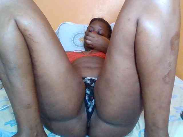 Prettyblackgal webcam