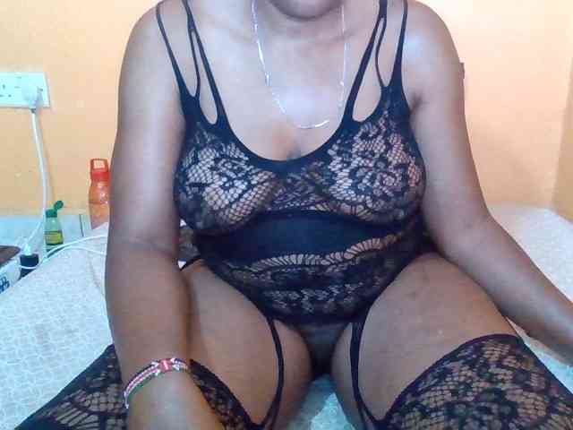 Prettyblackgal webcam