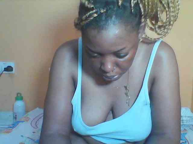 Prettyblackgal webcam