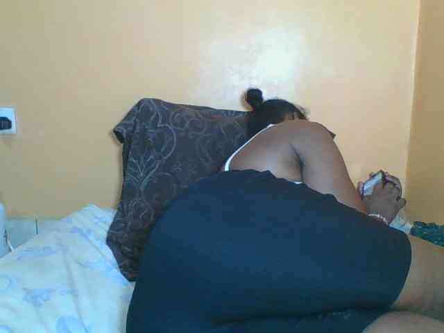 Prettyblackgal webcam