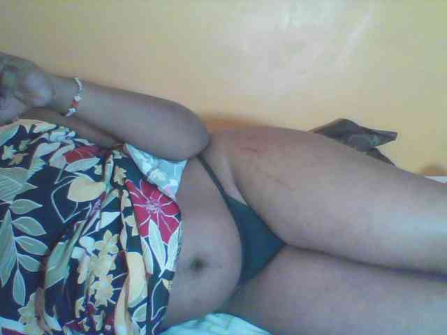 Prettyblackgal webcam