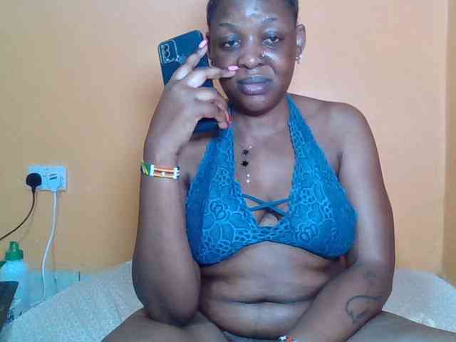 Prettyblackgal webcam