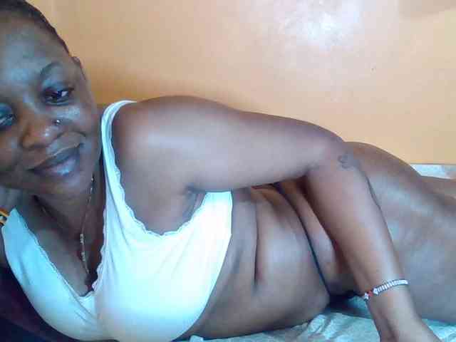 Prettyblackgal webcam