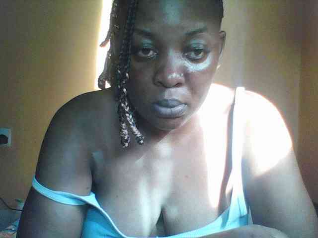 Prettyblackgal webcam