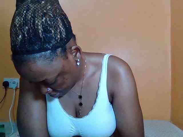 Prettyblackgal webcam