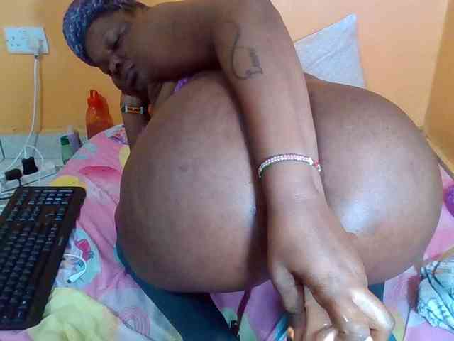 Prettyblackgal webcam