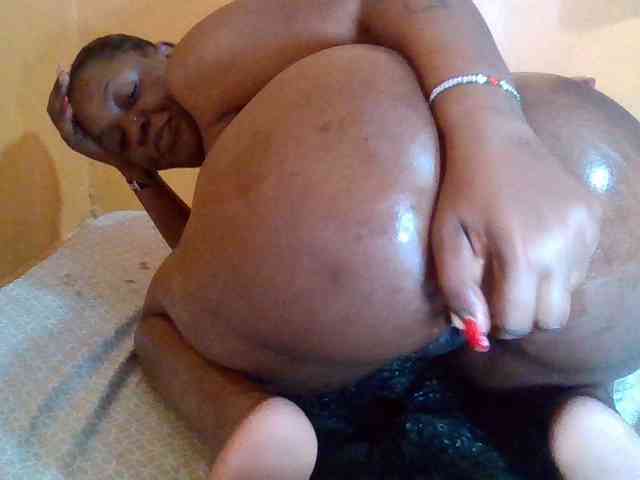 Prettyblackgal webcam