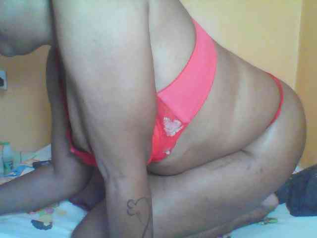 Prettyblackgal webcam