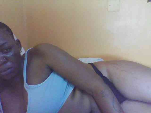 Prettyblackgal webcam