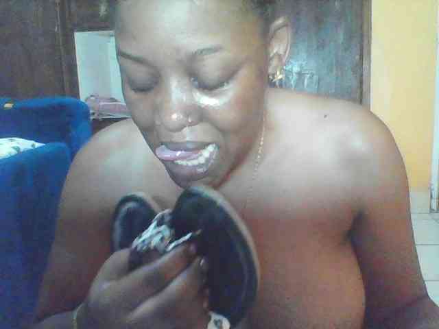 Prettyblackgal webcam