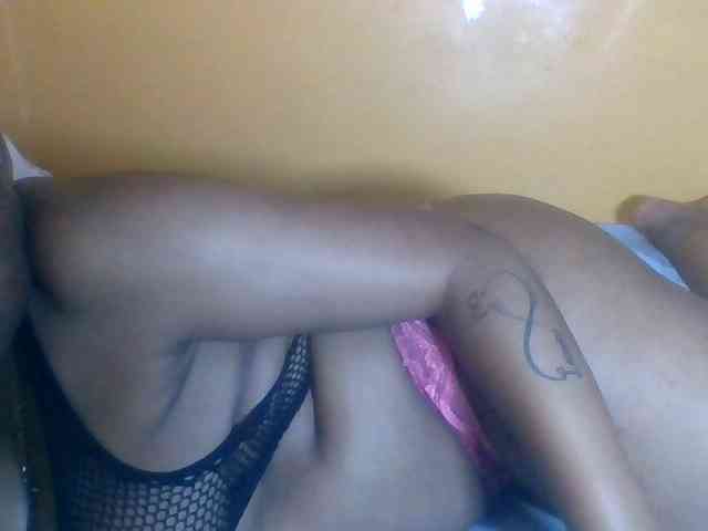 Prettyblackgal Live Webcam on BongaCams