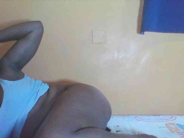 Prettyblackgal webcam