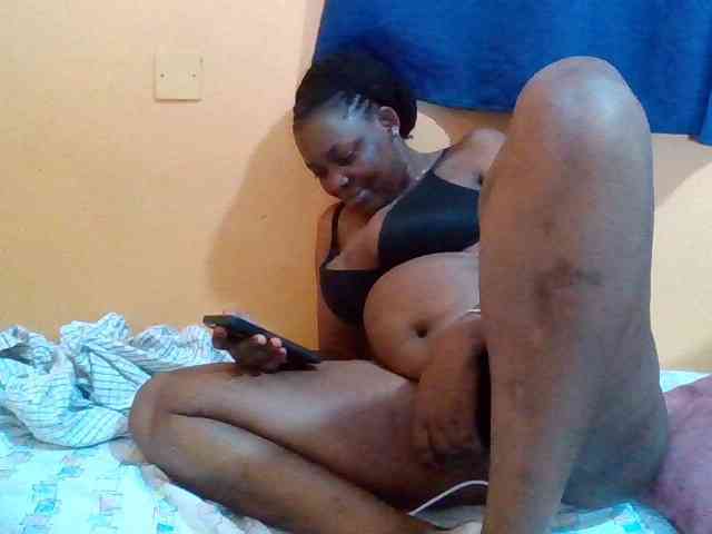 Prettyblackgal webcam