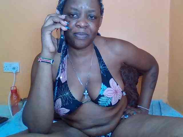 Prettyblackgal webcam